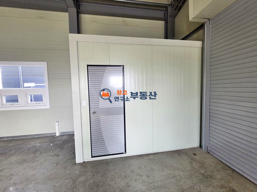 경기 고양일산동구 식사동 #54평 #준신축급 #즉시입주 #단독마당 월세 매물번호 17284 사진 3