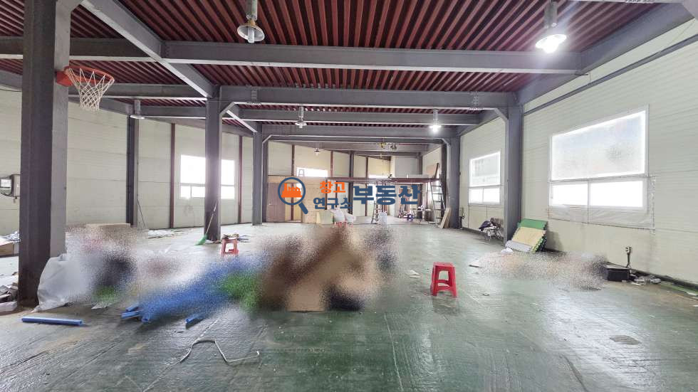경기 고양일산서구 가좌동 #88평 #1종소매 #1층전체임대 #즉시입주 #도로변 #대형차량 #내부사무실 #내부화장실 월세 매물번호 17399 사진 2
