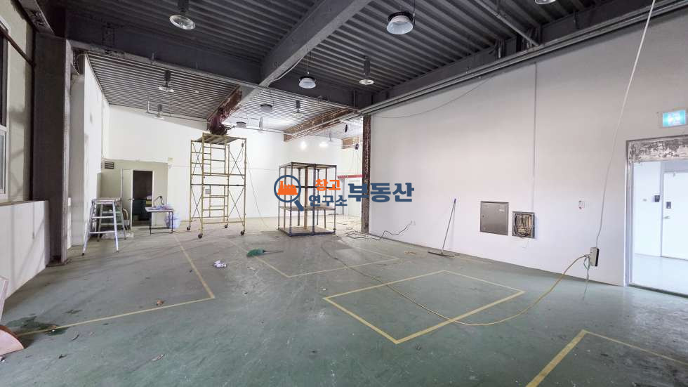 경기 파주시 탄현면 금산리 #연574평 #공장 #457+117평 #각층 차량바로진입 #단독마당 #즉시입주 #저렴임대료 #내부사무실 월세 매물번호 17406 사진 6