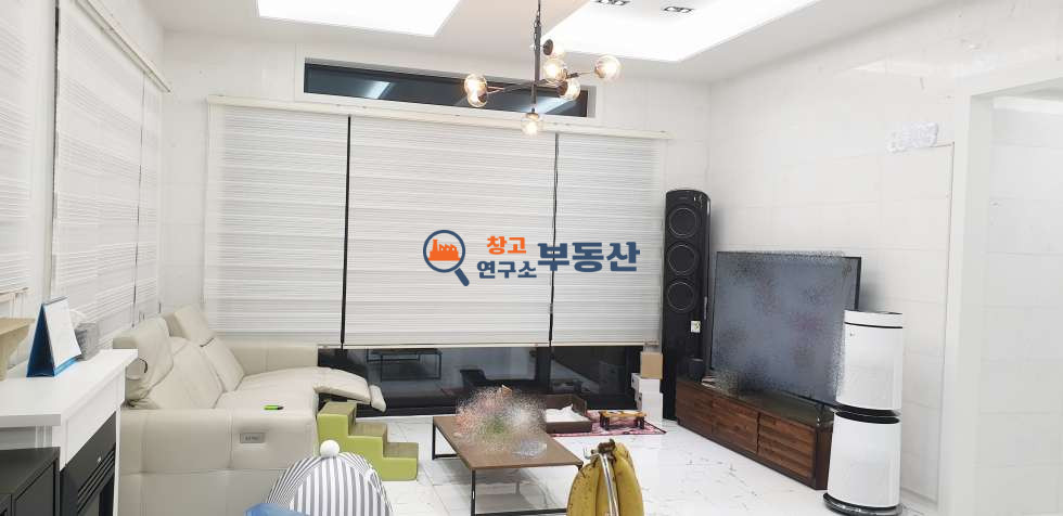 경기 파주시 당하동 #단독주택 #토지239평 #연36평 #고급인테리어 대리석마감 #넓은마당 #평면도굿 #이마트옆 #준신축컨디션 #막힘없는뷰 #반려동물 거주최상 #자가발전태양열 매매 매물번호 16987 사진 12