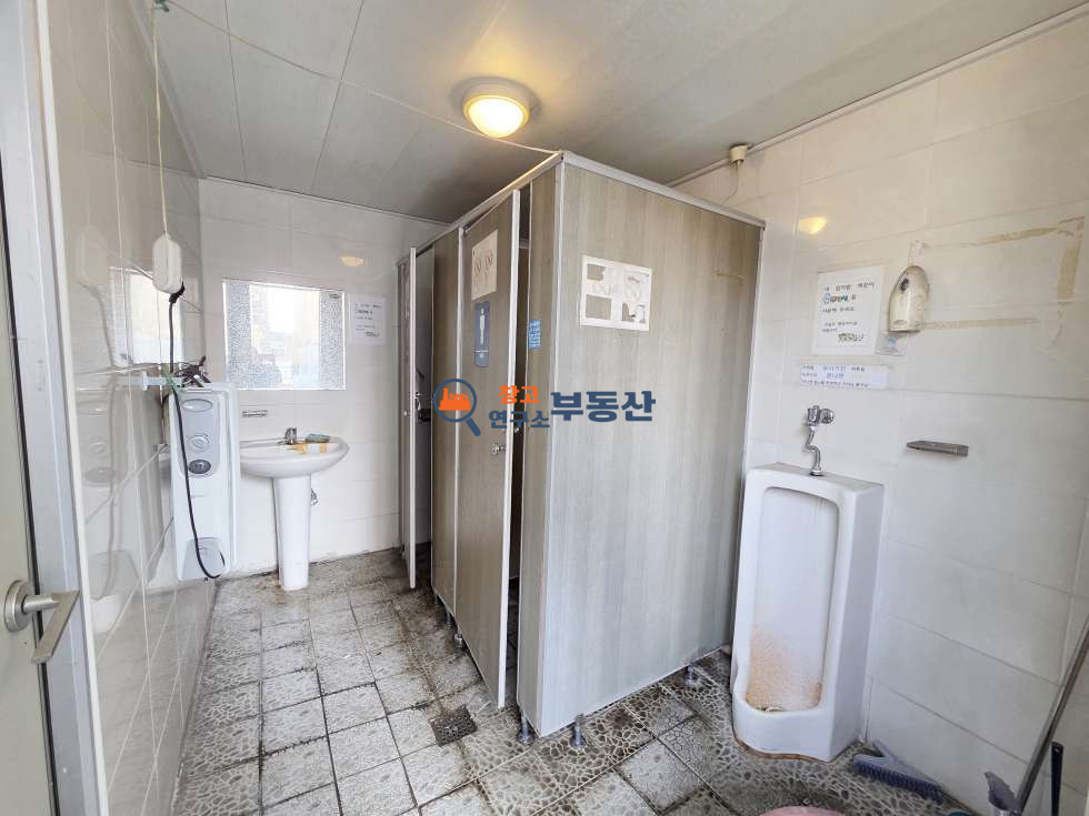 경기 고양일산서구 덕이동 #40평 #1종소매 #소형 #복층구조 #즉시입주 #대중교통 #외부화장실 월세 매물번호 17214 사진 5