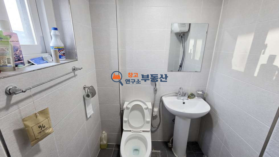 경기 고양일산서구 덕이동 #60평 #준신축 #단독마당 #넓은마당 #40피트 #내부사무실 #자동차업종추천 #대화역 #장산가좌IC 월세 매물번호 17253 사진 8