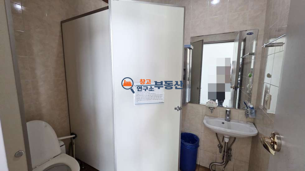경기 파주시 문발동 #370평 #공장 #1층전체임대 #랙시설 #대형물류추천 #제조가능 #즉시입주 #대형차량 #내부사무실 #자동문 #주차여유 월세 매물번호 17438 사진 8