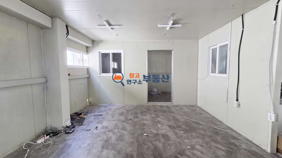 경기 고양일산서구 구산동 #70평 #창고 #40피트 #대형마당 #복층사무실30평 #외부화장실 #송산IC 월세 매물번호 17477 사진 5