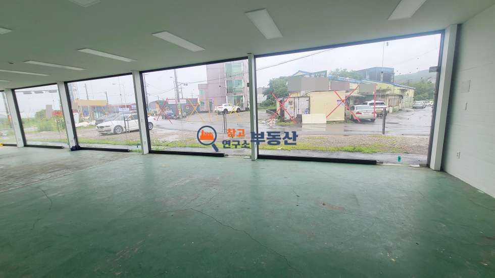 경기 고양일산서구 구산동 #86평 #2종근생 #리모델링 #신축급 #도로변 #창고형매장 #즉시입주 #송산IC 월세 매물번호 17485 사진 4