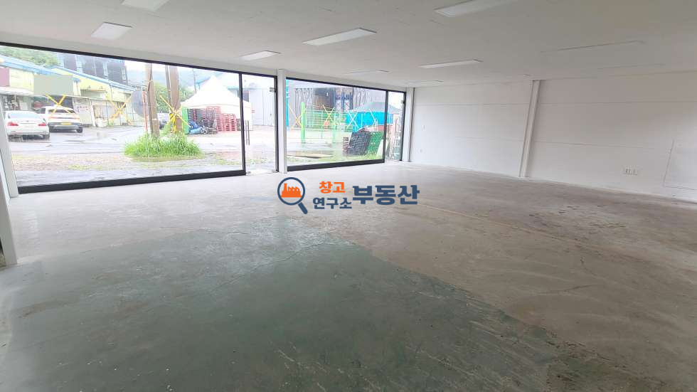 경기 고양일산서구 구산동 #86평 #2종근생 #리모델링 #신축급 #도로변 #창고형매장 #즉시입주 #송산IC 월세 매물번호 17485 사진 8