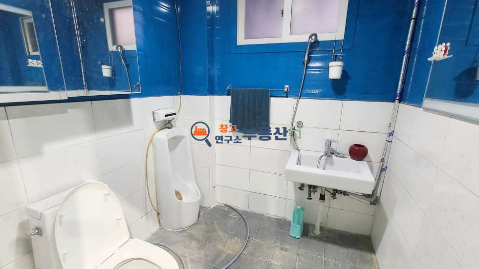 경기 파주시 월롱면 덕은리 #대192평 #실사용72평 #2종제조 #창고57평+가설15평 #복층사무실 #내부화장실 #전기30kW #즉시입주 #월롱IC 매매 매물번호 16503 사진 8