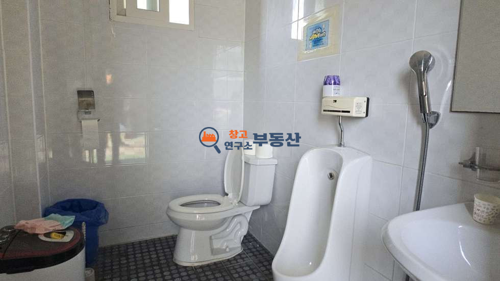경기 파주시 신촌동 #60평 #창고시설 #대형마당 #대형차량가능 #즉시입주 #가성비 월세 매물번호 17320 사진 5