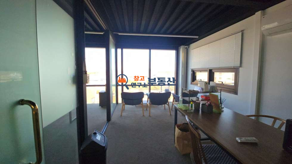 경기 고양덕양구 내곡동 #318평 #3층통임대 #사옥추천 #4차선대로변 #광고효과 #창고형매장 #대형차가능 월세 매물번호 17305 사진 24