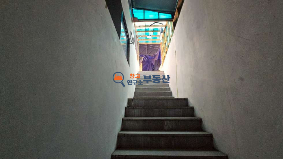 경기 고양일산서구 가좌동 #230평 #공장 #지하1층전부 #화물엘베 #대형마당 #가좌IC5분 #물류가능 월세 매물번호 17221 사진 5