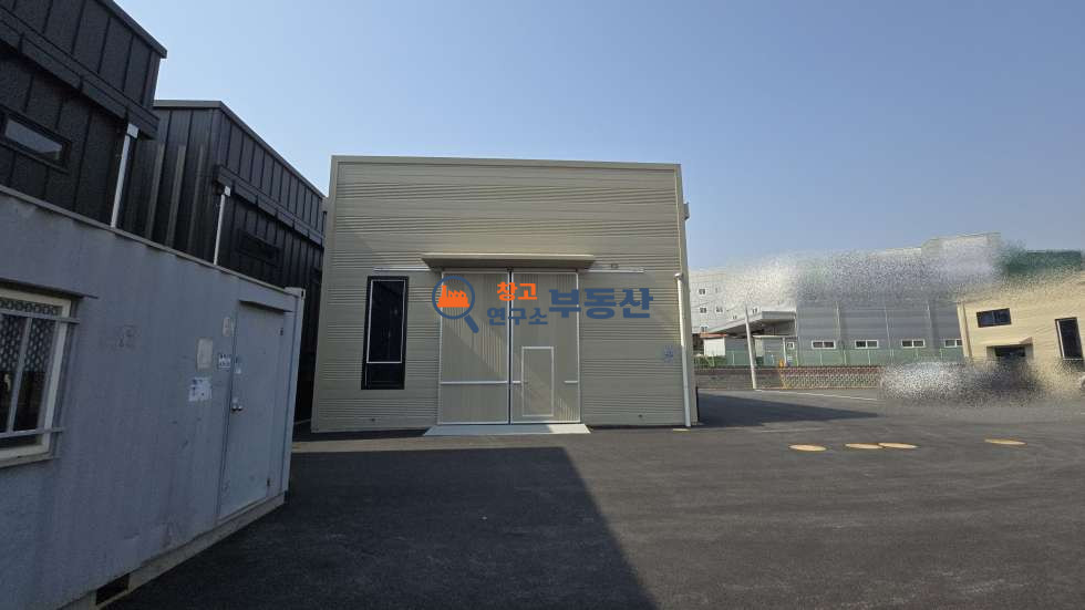 경기 고양일산서구 덕이동 #50평 #신축 #단독마당 #층고7.5 #40ft가능 #사무실포함 #노출좋음 월세 매물번호 17219 사진 8