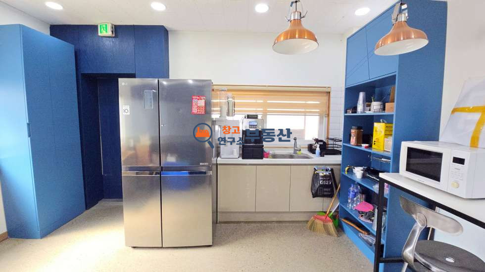 경기 파주시 탄현면 오금리 #공장매매 #대1258평 #연238평 #생산관리 #식품공장 #공장4동 #가설건축물 #대형마당 #자유로근접 #평당207 매매 매물번호 17158 사진 6