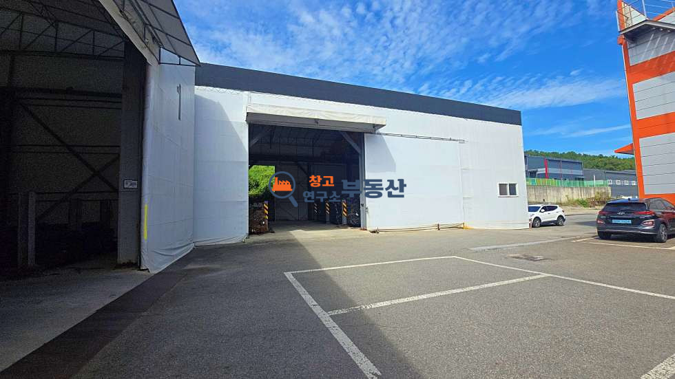 경기 파주시 문산읍 내포리 #1089평 #공장#즉시입주 #준신축 #전기승압#내포IC3분 #층고높 #민원無 #호이스트 #층고높 #철강공장 월세 매물번호 16411 사진 2