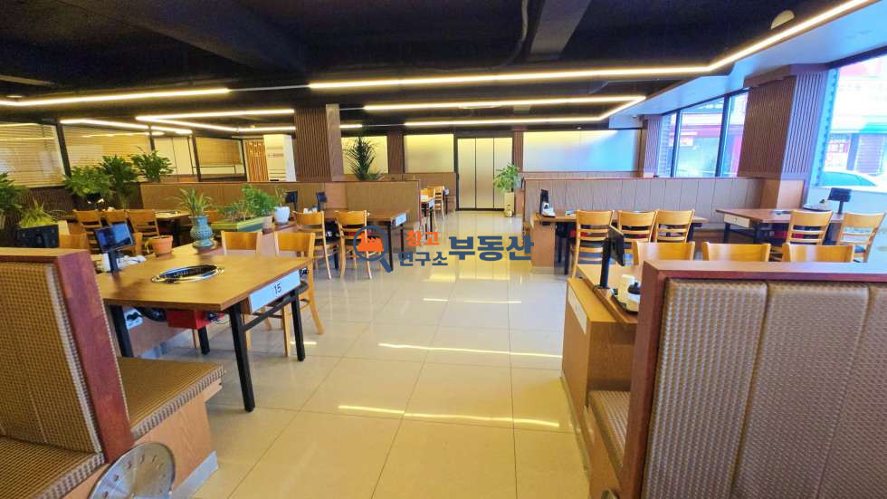 경기 고양일산서구 덕이동 #291평 #2종근생 #대로변 #단독건물 #하수직관 #고깃집적합 #대형주차장 #즉시입주 월세 매물번호 17044 사진 7