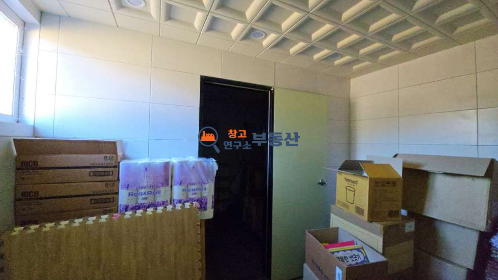 경기 파주시 문산읍 내포리 #217평 #2종근생#대형츄레라#내부사무실#준신축#높은층고 월세 매물번호 17034 사진 5