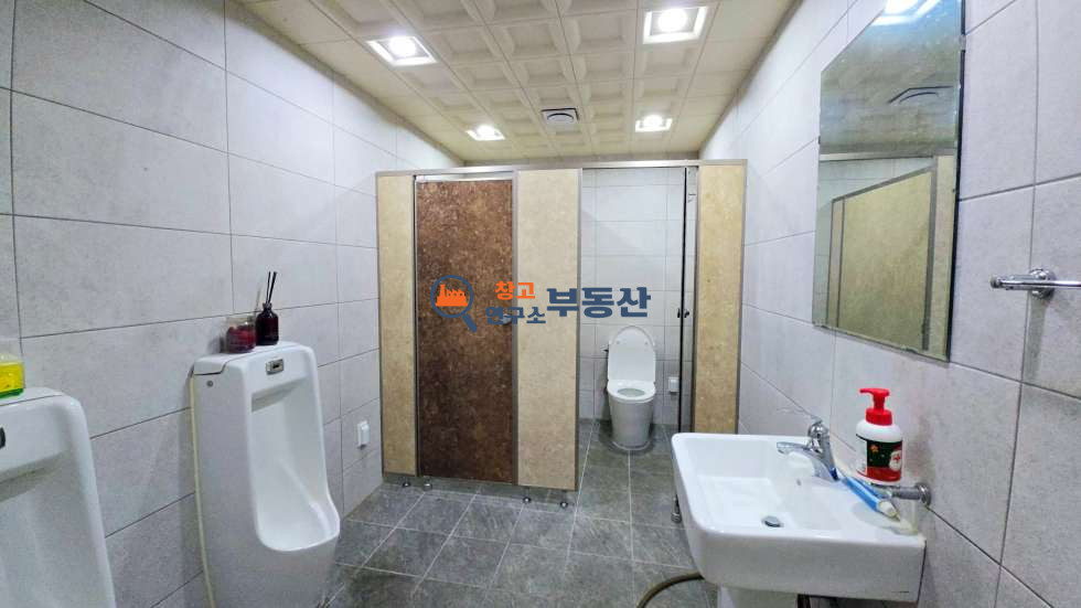 경기 파주시 문산읍 내포리 #217평 #2종근생#대형츄레라#내부사무실#준신축#높은층고 월세 매물번호 17034 사진 7