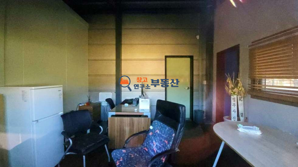 경기 파주시 문산읍 내포리 #98평 #2종근생#대형츄레라#내부사무실#준신축#높은층고 월세 매물번호 17033 사진 7