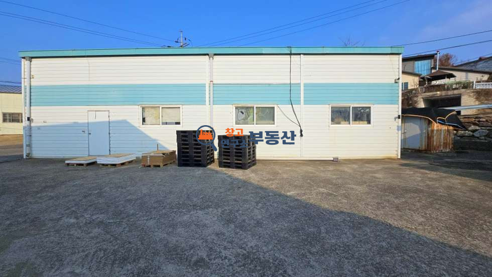 경기 고양일산서구 구산동 #60평 #창고시설 #넓은마당 #40ft #자유로IC인근 #즉시입주 월세 매물번호 16996 사진 1