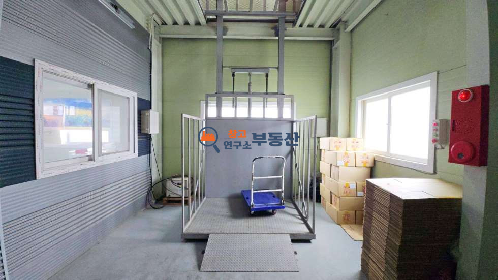 경기 고양일산서구 가좌동 #172평 #2종근생 #가좌동 #제조공장 #대형차가능 #전기30kw #화물리프트 #즉시입주 월세 매물번호 16977 사진 3