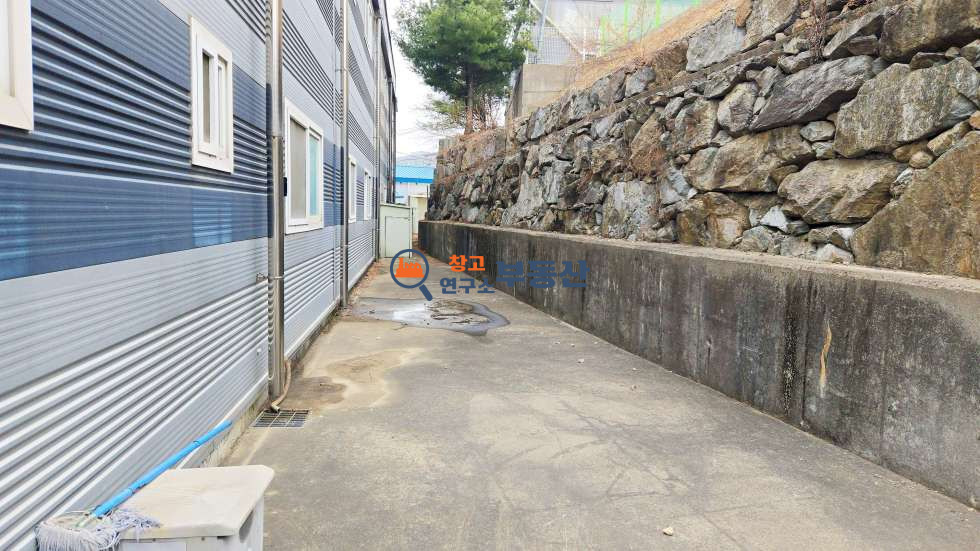 경기 고양일산서구 가좌동 #172평 #2종근생 #가좌동 #제조공장 #대형차가능 #전기30kw #화물리프트 #즉시입주 월세 매물번호 16977 사진 5