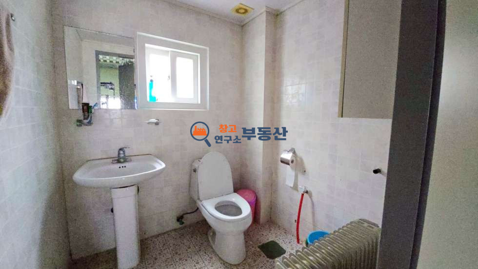 경기 고양일산서구 가좌동 #172평 #2종근생 #가좌동 #제조공장 #대형차가능 #전기30kw #화물리프트 #즉시입주 월세 매물번호 16977 사진 9