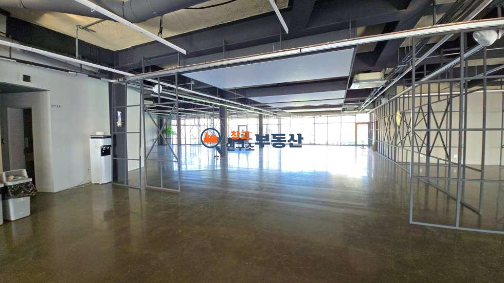 경기 파주시 문발동 #746평 #공장 #도심접#40ft #즉시입주 #화물/일반EV #냉난방완비 #스튜디오 사옥 추천 #자유로5분 월세 매물번호 16958 사진 20