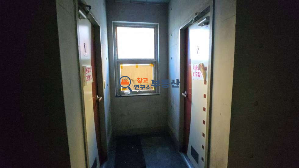 경기 파주시 문발동 #111평 #공장 #1층전체 #도심접#40ft #즉시입주 #인쇄업추천 #내부사무실 #자유로5분 월세 매물번호 16957 사진 4