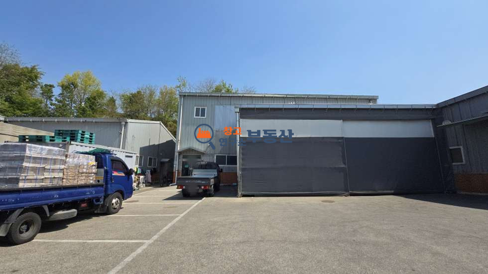 경기 파주시 연다산동 #공장매매 #357평 #1층 270평+2층88평 #문발ic인접 #전력300kw #사무실 및 식당시설 매매 매물번호 15509 사진 2