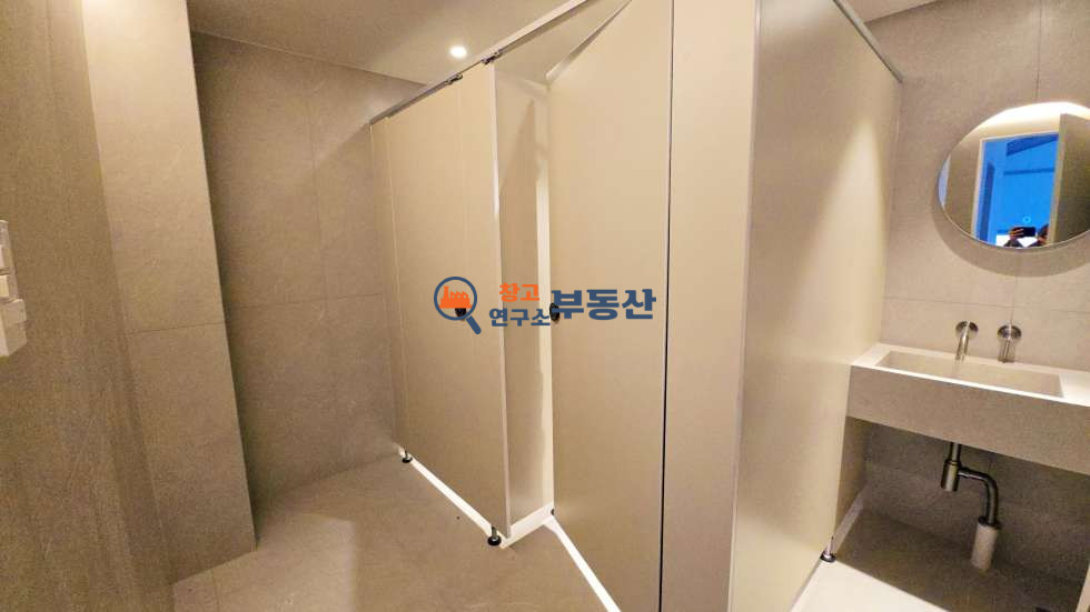 경기 파주시 탄현면 성동리 #전용60평 #2종근생 #40ft가능 #4차선변 #즉시입주 #대형주차장 #통건물 월세 매물번호 16899 사진 4