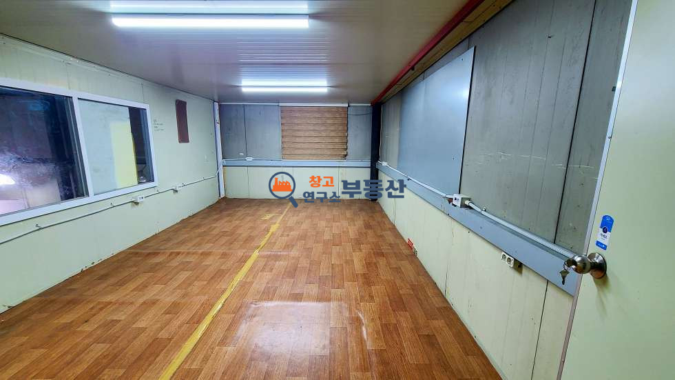 경기 고양일산서구 덕이동 #59평 #2종근생 #단기임대 #내부복층사무실 #즉시입주 #대형차진입 월세 매물번호 16836 사진 7