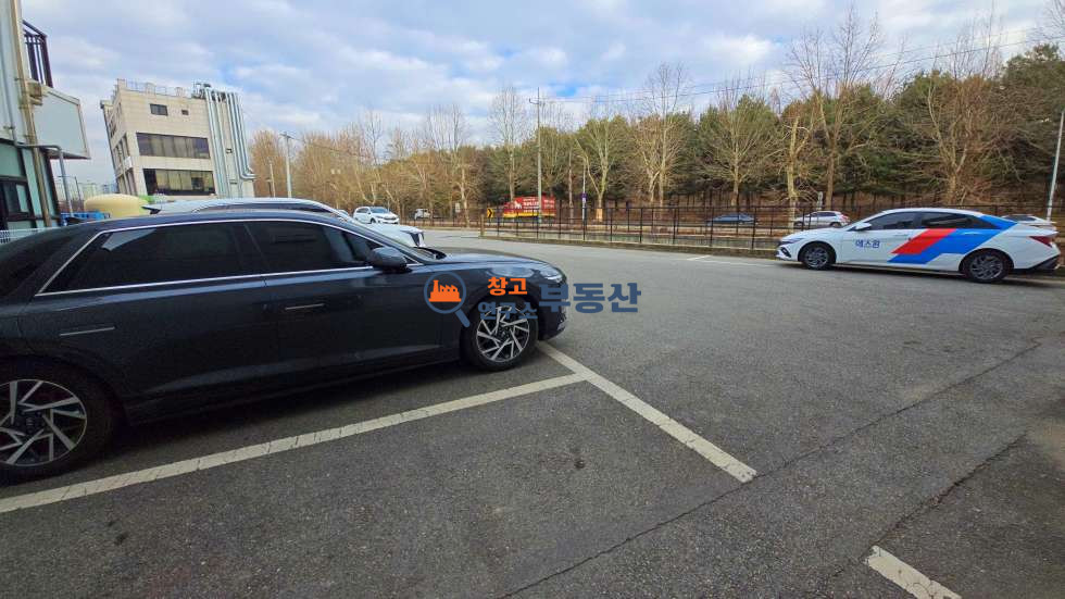 경기 고양일산서구 대화동 #130평 #2종근생 #대로변#즉시입주 #대형주차장 #상업시설 #분할임대가능 월세 매물번호 16834 사진 6