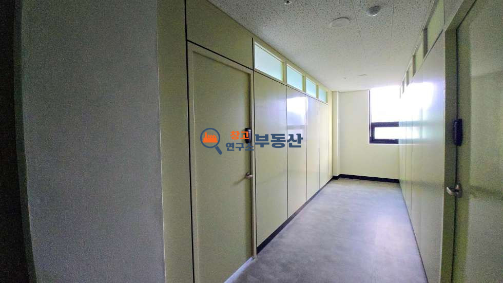 경기 고양덕양구 현천동 #13평 #3층일부#2종근생 #냉난방완비 #서울인접 #즉시입주 #노출굿 #사무실추천 월세 매물번호 16804 사진 5