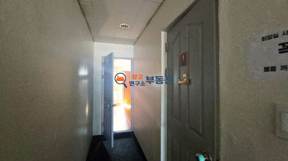 경기 고양일산동구 장항동 #건200평 #공장 #전력100kw #2층부분임대 #I초대형마당 #대형공장 #화물리프트 월세 매물번호 17233 사진 5