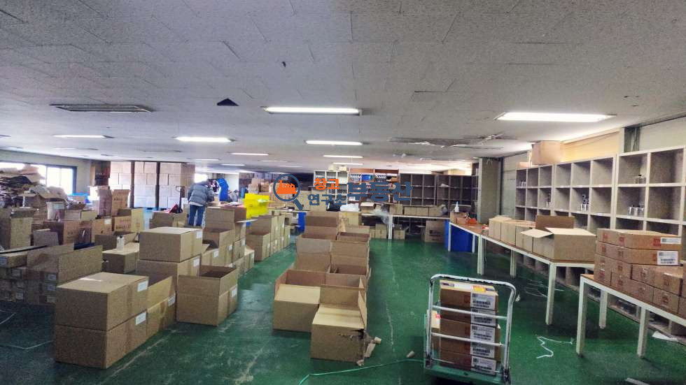 경기 고양일산동구 장항동 #건200평 #공장 #전력100kw #2층부분임대 #I초대형마당 #대형공장 #화물리프트 월세 매물번호 17233 사진 7