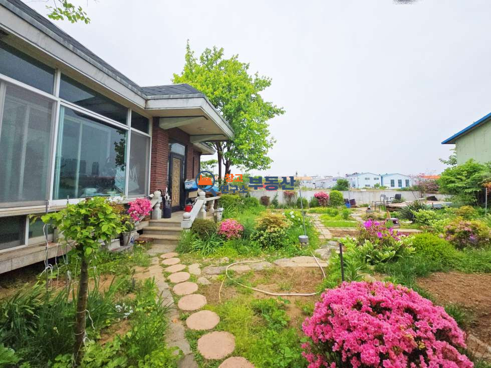 경기 고양일산동구 장항동 #창고시설 매매#대504평 #연222평 #단독주택 포함 #대형차가능 #전기증설 #투자추천 매매 매물번호 17545 사진 8