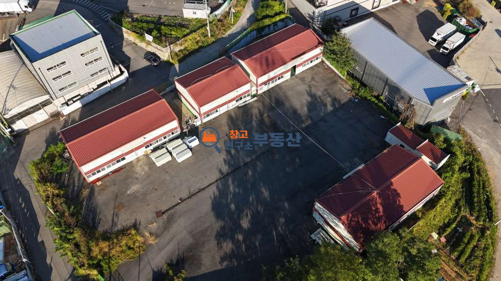 경기 고양일산동구 성석동 #1288평 #60x3동+40평 한동 #대형단독마당 #즉시입주 #40FT트레일러 매매 매물번호 14458 사진 3