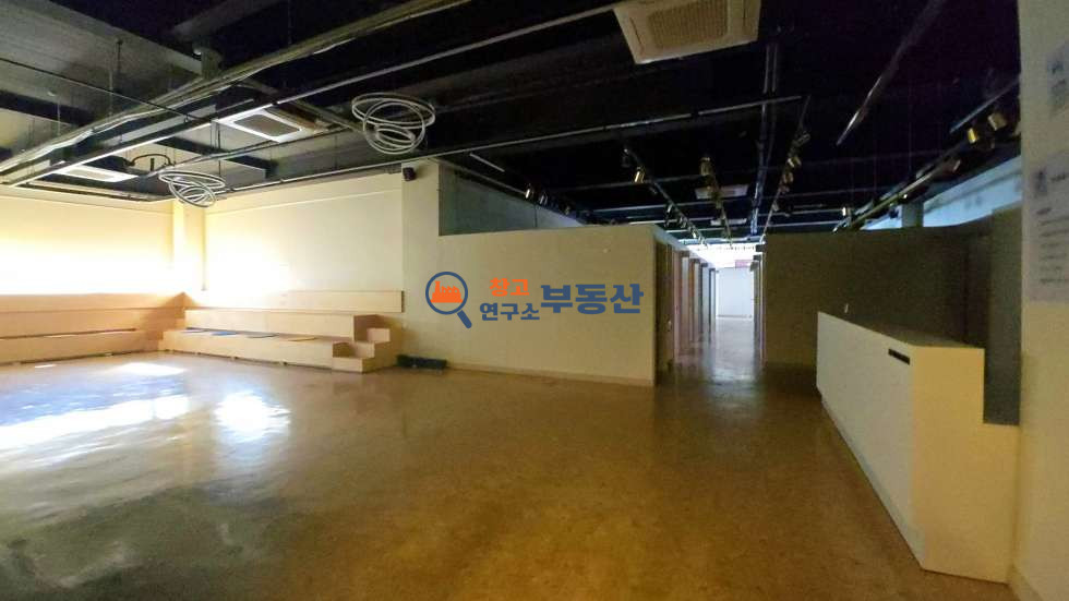 경기 파주시 문발동 #1종근생매매#대300평 #연298평 #계획관리지역 #산업존 #대형차진출입 #총4층 #준신축 #즉시입주 매매 매물번호 16794 사진 3
