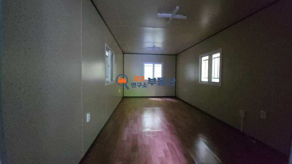 경기 파주시 야동동 #공장매매 #대1579평 #건230평 #가설120평 #총2동(115+115)#컨테이너사무실(2층구성) #전기80 #월롱ic3분 #대형마당 #단독마당 #40ft #평당234 매매 매물번호 16663 사진 11
