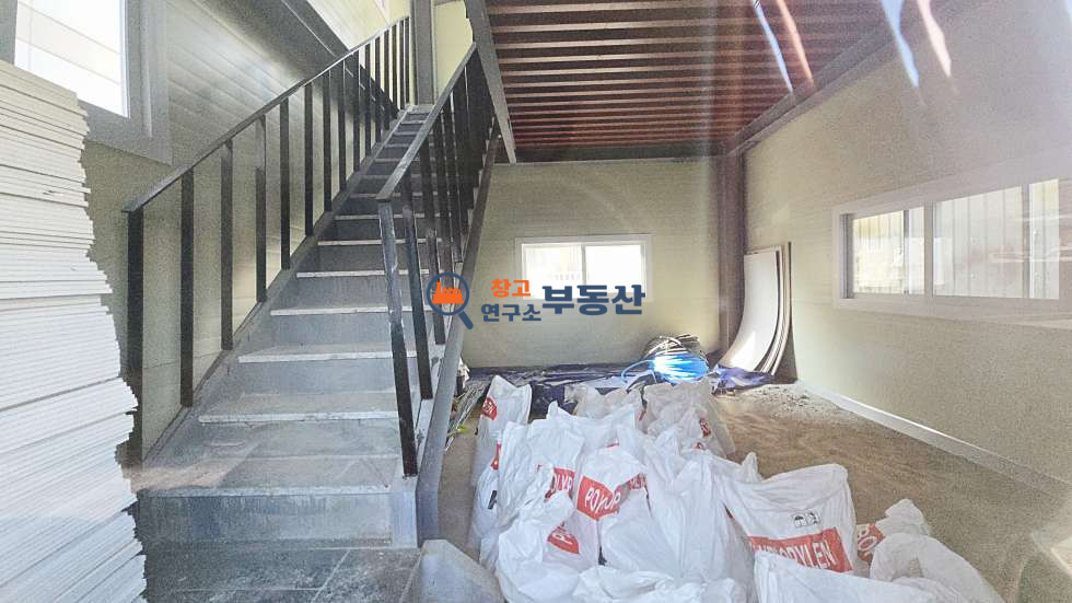 경기 고양일산서구 덕이동 #135평 #자동차관련시설 #1급정비 #즉시입주 #도심가 #권리금無 #단독사무동 월세 매물번호 16579 사진 3