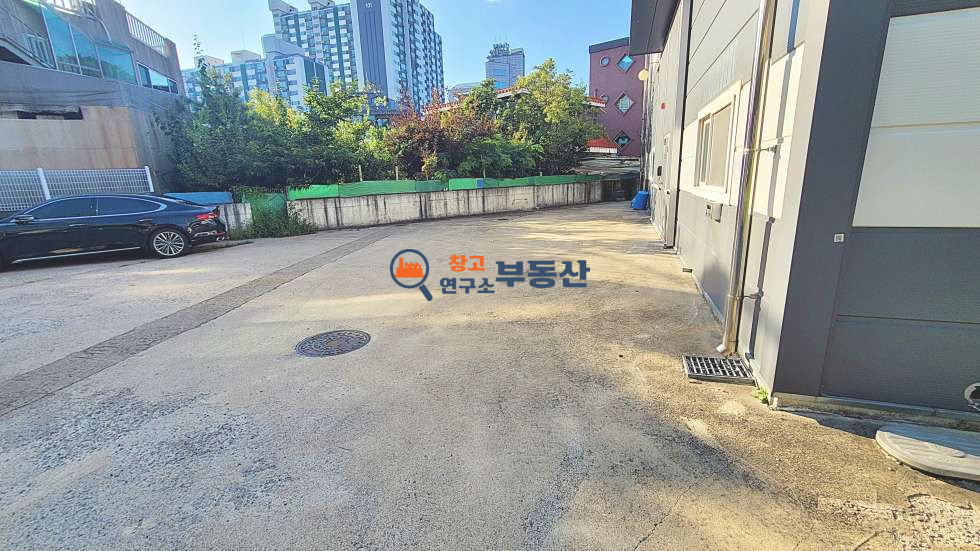 경기 파주시 아동동 #2종근생매매 #대187평 #연93평 #식품공장 #자연녹지 #40FT#2차선변 #단독마당 #금촌IC3분 #평당533 매매 매물번호 16573 사진 2
