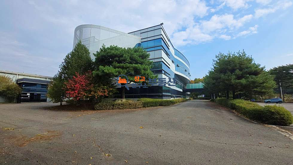 경기 파주시 월롱면 영태리 #2904평 #공장 #사옥형 #40FT#전기2500kw #단독마당 #월롱IC3분 월세 매물번호 16550 사진 2