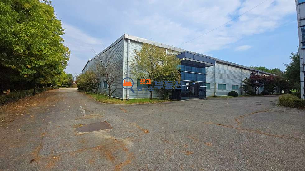 경기 파주시 월롱면 영태리 #공장매매 #대7017평 #연2904평 #사옥형공장 #계획관리 #40FT#전기2500kw #단독마당 #월롱IC3분 #평당427 매매 매물번호 16549 사진 7