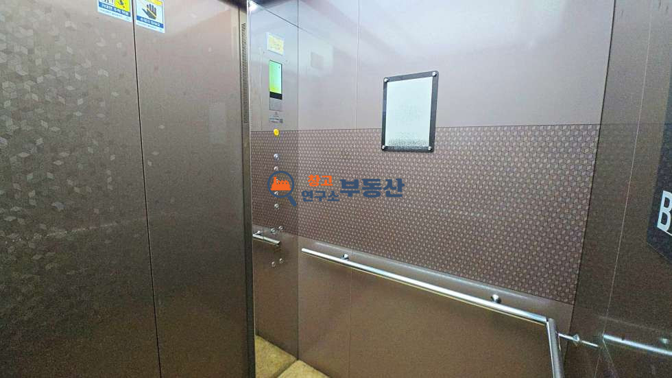 경기 고양덕양구 행주외동 #148평 #2종근생 #즉시입주 #필로티주차장 #하수직관 #루프탑카페 #권리금없음 #한강뷰 #교통최상 월세 매물번호 16533 사진 8