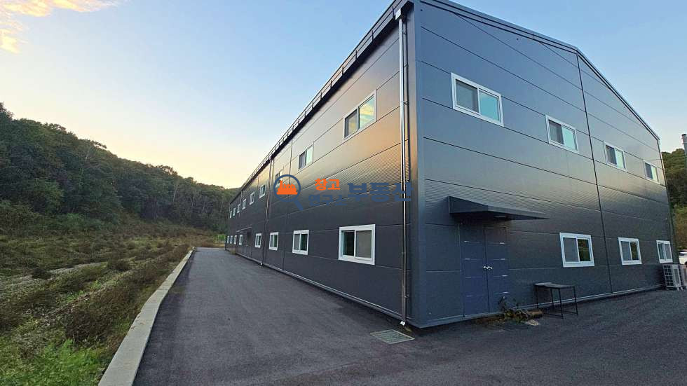 경기 파주시 적성면 식현리 #266평#공장#층고높 #신축 #저렴임대료 #초대형단독마당 #사무동포함 #즉시입주 월세 매물번호 16485 사진 8