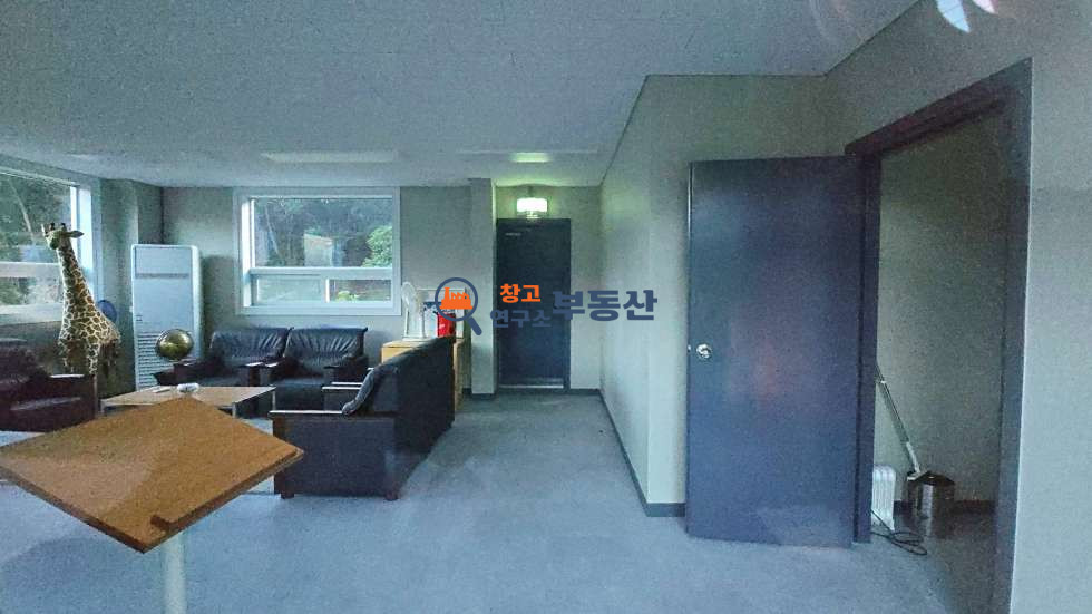 경기 파주시 적성면 식현리 #266평#공장#층고높 #신축 #저렴임대료 #초대형단독마당 #사무동포함 #즉시입주 월세 매물번호 16485 사진 10