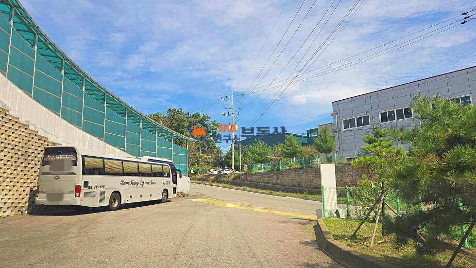 경기 파주시 월롱면 덕은리 #창고시설매매#대3945평 #연3384평 #대형단독마당 #도크시설 #계획관리 #산업존 #40ft #산단ic3분 #평당760 매매 매물번호 16426 사진 6