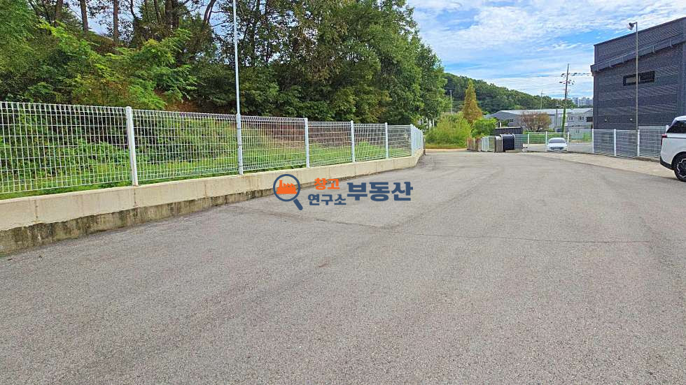 경기 파주시 탄현면 오금리 #공장매매#대824평 #연293평 #단독마당 #준신축 #계획관리 #낙하ic5분 매매 매물번호 16407 사진 13