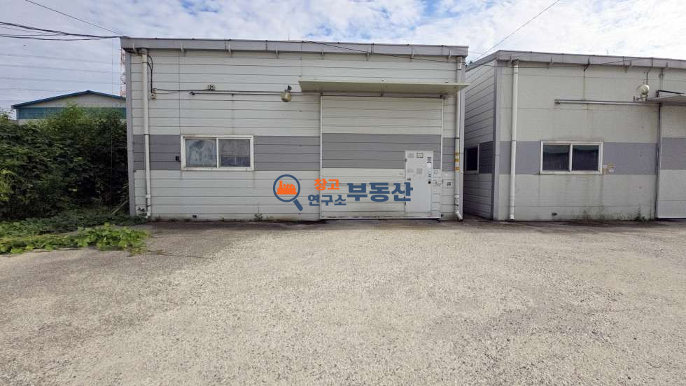 경기 고양일산서구 구산동 131평 #2종제조 #총3동(60평+36평+36평) #저렴임대료 #단독대형마당 #즉시입주 #민원無 #40ft가능 월세 매물번호 16359 사진 4