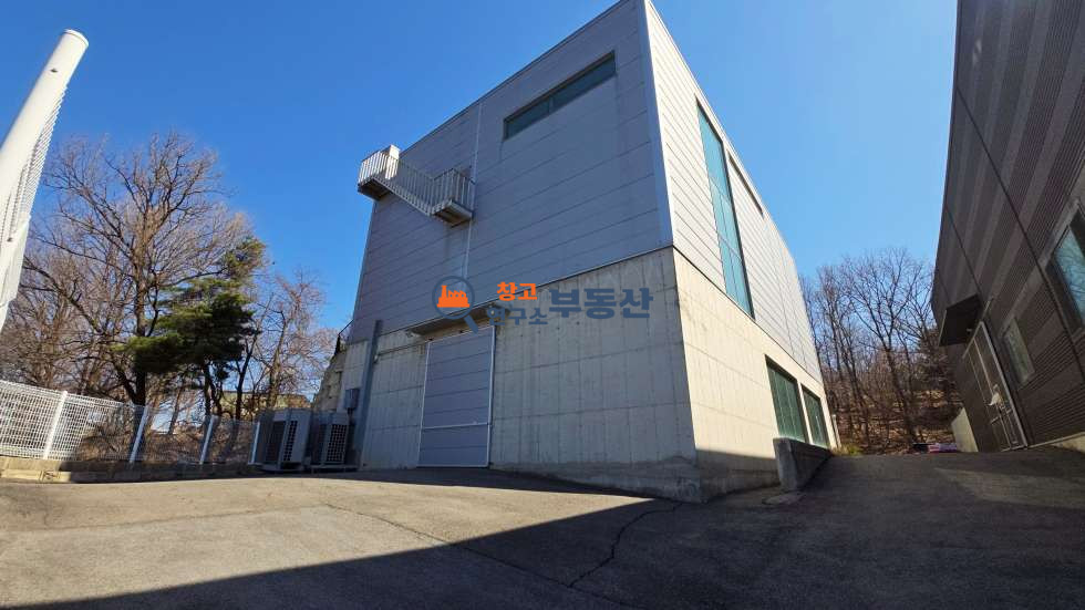 경기 파주시 오도동 420평 #공장# 총3층(203+185+32)#민원無 #준신축 #내부사무실 #즉시입주 #문발ic7분 #사옥 스튜디오 추천 월세 매물번호 16354 사진 12