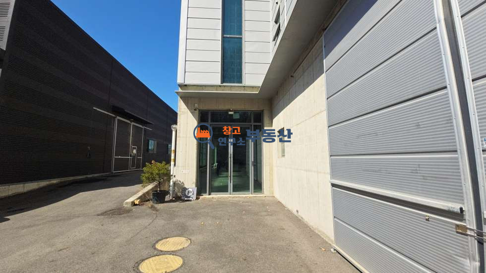 경기 파주시 오도동 420평 #공장# 총3층(203+185+32)#민원無 #준신축 #내부사무실 #즉시입주 #문발ic7분 #사옥 스튜디오 추천 월세 매물번호 16354 사진 24